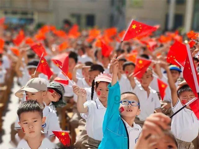 怎么面对父母「你不要比吃,不要比穿,就比学习」的想法?-机智问答,精彩互动,智能解答